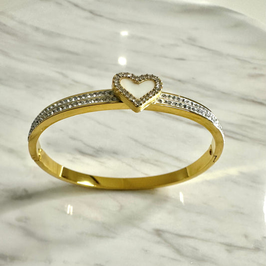 Bracelet jonc en acier inoxydable doré – Cœur strass